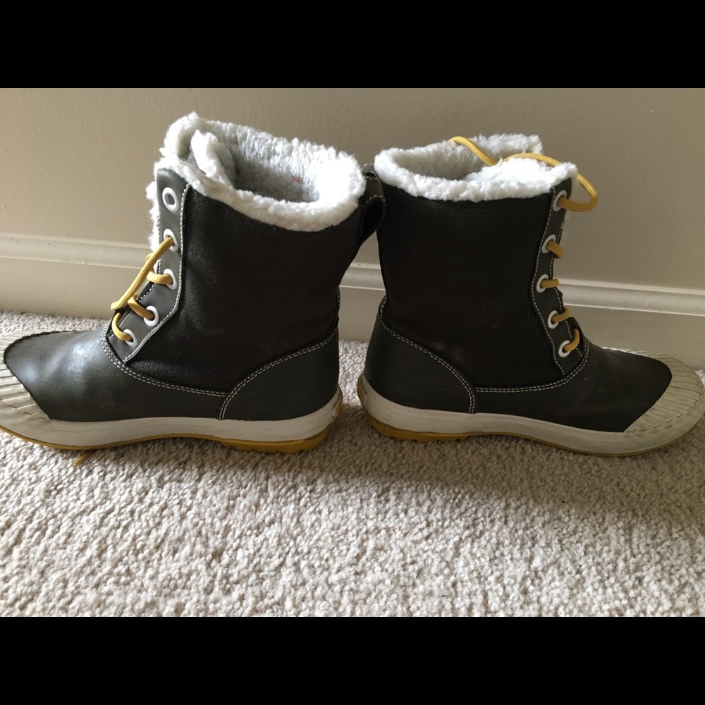Keen Elsa boots